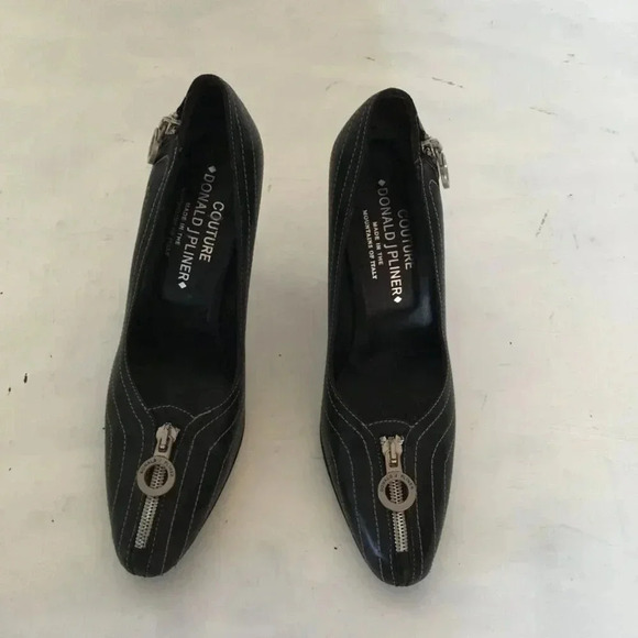 Couture Donald J Pliner Della Black  Leather Zippered Heel SZ  7.5 M - Picture 6 of 14